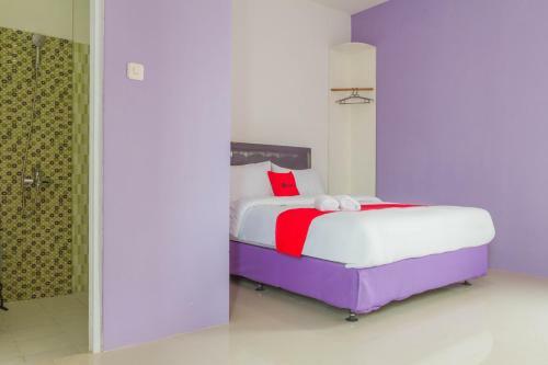 Hostal Reddoorz Plus @ Tuparev Cirebon 2