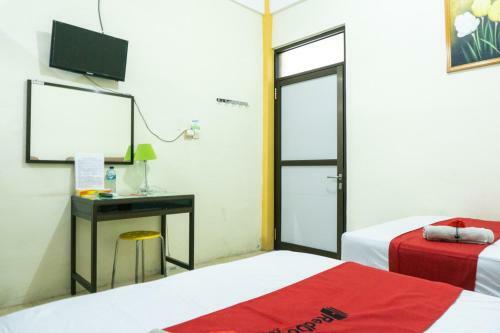 Hostal Reddoorz @ Gatot Subroto Ende