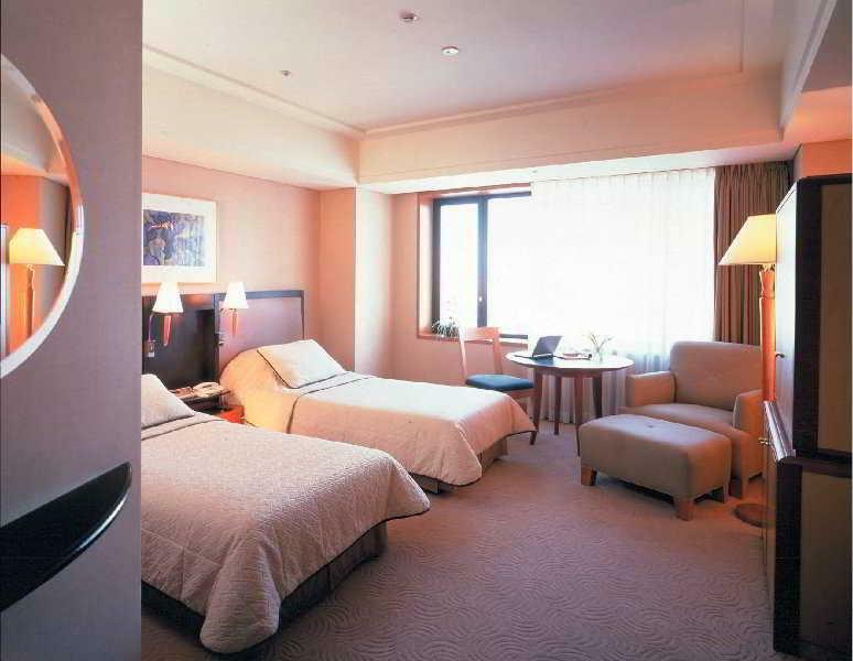 The Yokohama Bay Hotel Tokyu