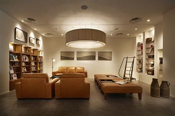Agora Fukuoka Hilltop Hotel