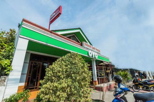 Hotel Oyo 1424 Guntary Residence