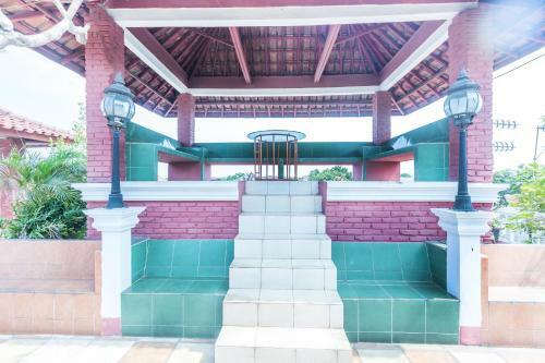 Hotel Oyo 1424 Guntary Residence