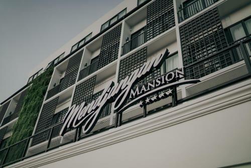 Hostal Mendjangan Mansion