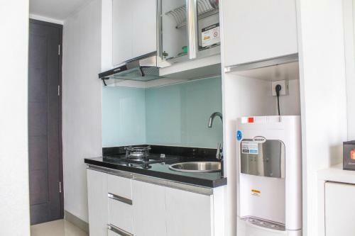 Fabulous Studio Ambassade Apartment By Travelio