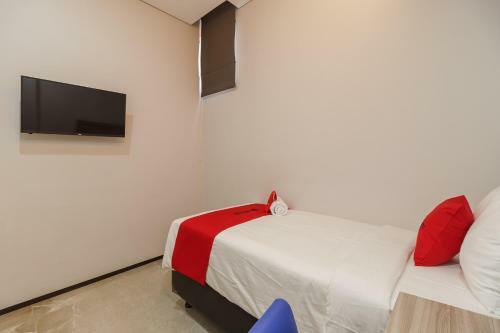 Hotel Reddoorz Plus Near Senayan City