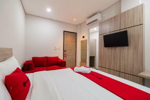Hotel Reddoorz Plus Near Senayan City
