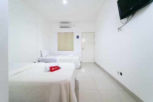 Hostal Koolkost Near Ragunan Zoo - Minimum Stay 6 Days