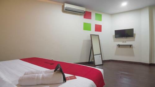 Hotel Reddoorz Near Itc Mangga Dua