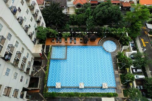 Relaxing Studio Signature Park Apartment By Travelio