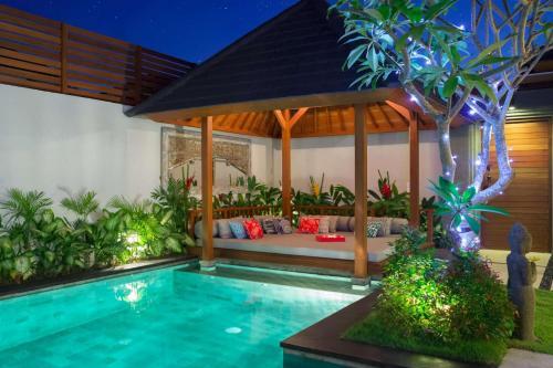 Luxury 4 Bedroom Villa With Private Pool, Bali Villa 2043