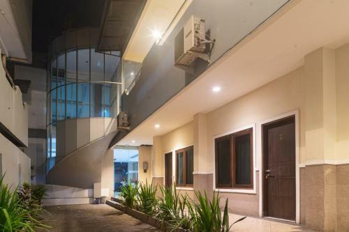 Hostal Reddoorz Near Bahu Mall Manado