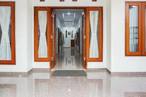Hotel Reddoorz @ Jalan Danau Limboto