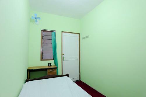 Hotel Oyo Life 2716 Kost As Salaam