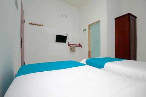 Hostal Serena Anggrek Hotel