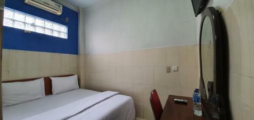 Hostal Serena Anggrek Hotel
