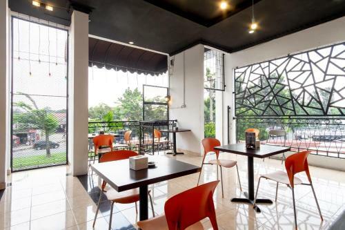 Hotel Oyo 1668 Yvel Homestay