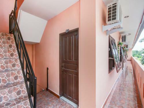 Hotel Oyo 3937 Teratai Guest House