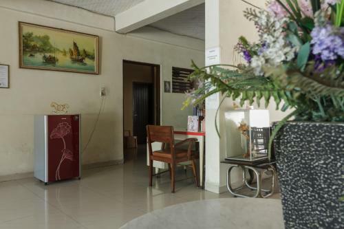 Hostal Reddoorz Near Pantai Padang