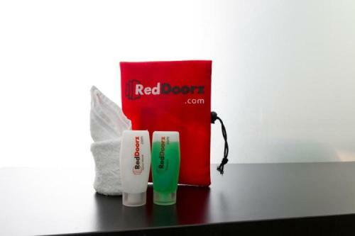 Hostal Reddoorz Near Universitas Negeri Padang