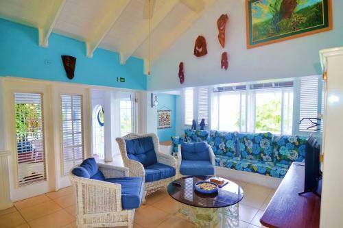 Hotel Moon San Villa At The Blue Lagoon