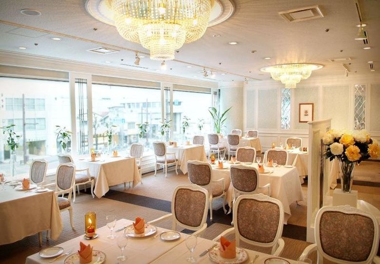 Hotel The Crown Palais New Hankyu Kochi