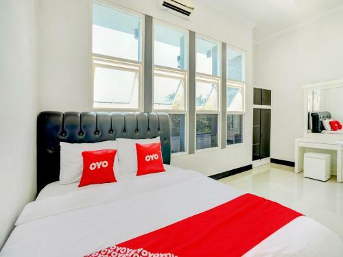 Hotel Oyo 3229 Ijen Homestay