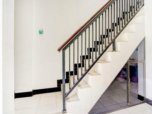 Hotel Oyo 3229 Ijen Homestay