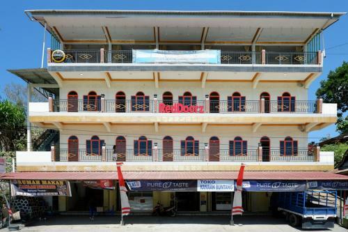 Hostal Reddoorz Near Bolu Toraja
