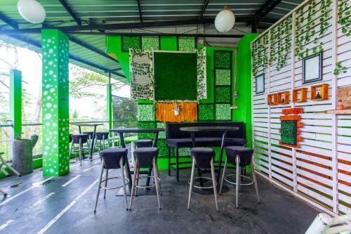 Hotel Oyo 3042 Griya Karangsalam Indah