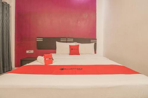 Hostal Reddoorz Plus Near Undip Pleburan