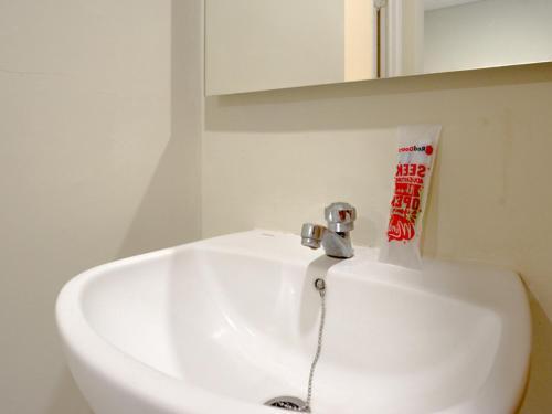 Hotel Reddoorz Near Exit Tol Banyumanik 2