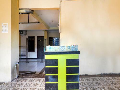 Hotel Oyo 3842 Eiffel Ketintang Unesa Syariah