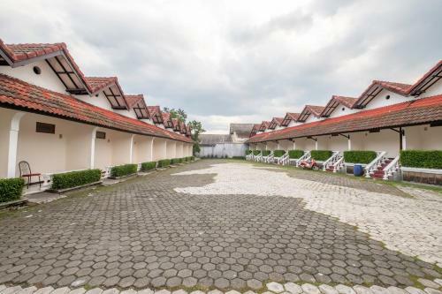 Spot On 2341 Hotel Padjajaran 2