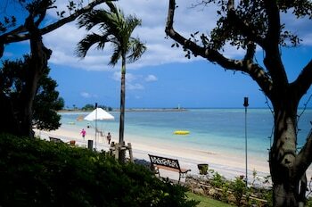 Rizzan Sea Park Hotel Tancha Bay