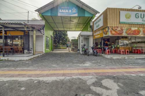 Hostal Reddoorz @ Sagan Jogja 2
