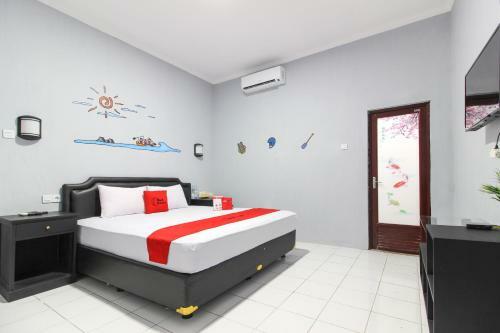Hostal Reddoorz Near Graha Saba Ugm