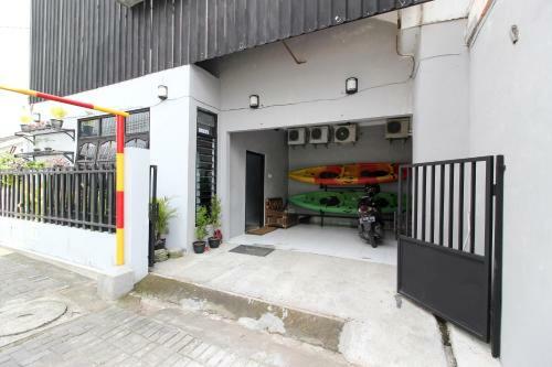 Hostal Reddoorz Near Graha Saba Ugm