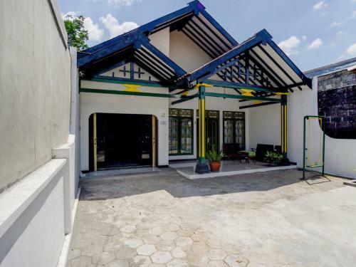 Hotel Oyo 3301 Pondok Eyang Obi