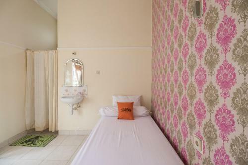 Hostal Koolkost Near Hartono Mall Yogyakarta