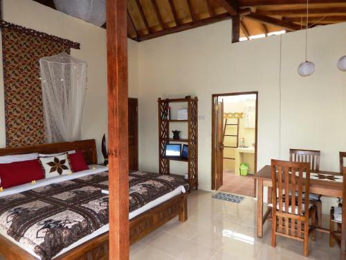 Family Villa Merapi View, Villa Poolside, All Inclusive & Car Driver