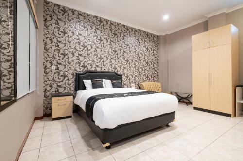 Hotel Oyo 2469 Sutomo Homestay