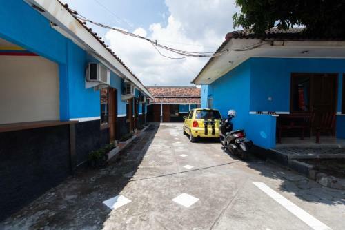 Hostal Reddoorz @ Raya Janti Yogyakarta