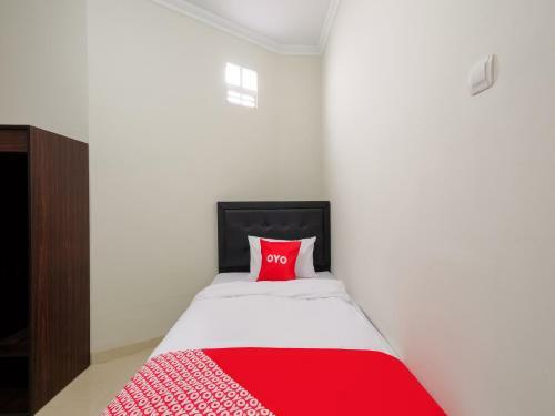Hotel Oyo 90045 Annafi Apartel