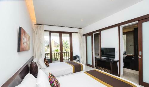 16 Bedroom Villa River Side Legian