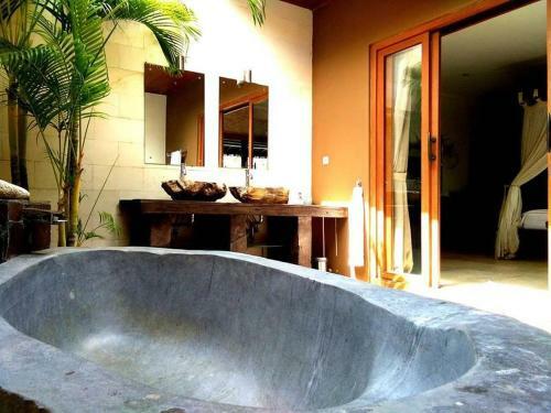 Hostal 4 Bedroom The Camilia Homes Bali