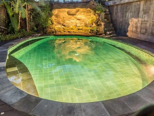 Hostal 4 Bedroom The Camilia Homes Bali