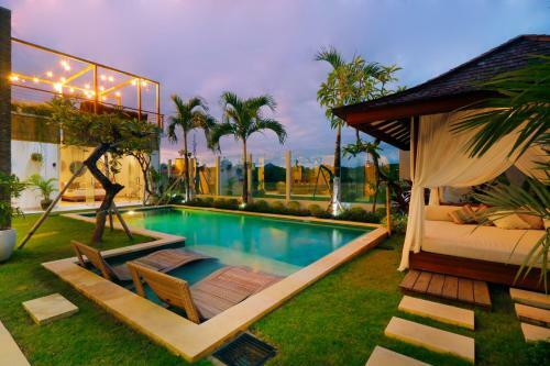 Exclusive Villas Complex 7 Br Seminyak Center W Staff