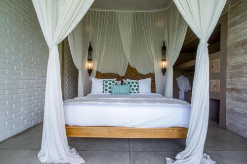 5 Star Villa For Rent In Bali, Bali Villa 2008