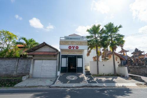 Hotel Oyo 672 Bali Radiance Canggu