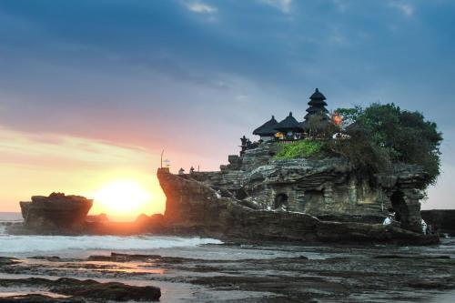 5 Star Villa For Rent In Bali, Bali Villa 2062